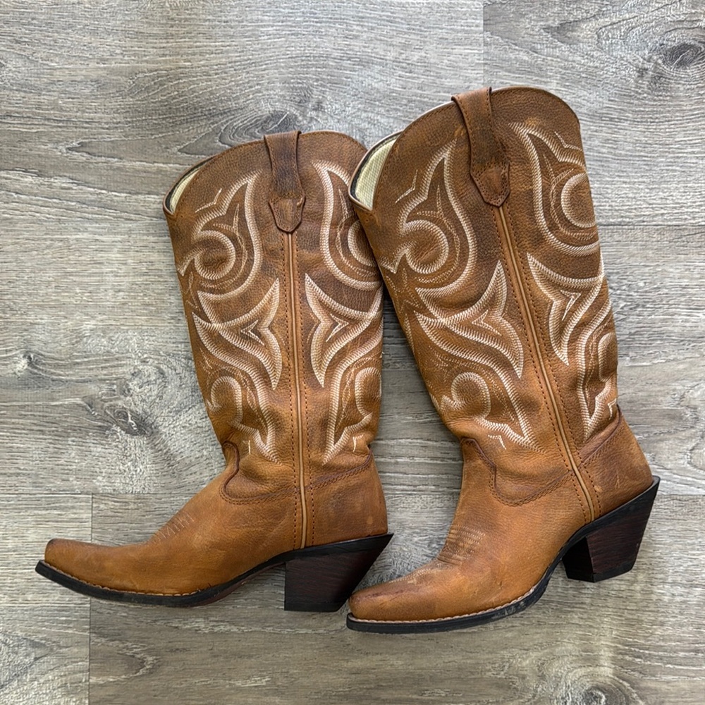 Classic Western Brown Leather Boots
